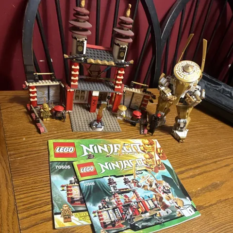 LEGO NINJAGO: Temple of Light (70505)
