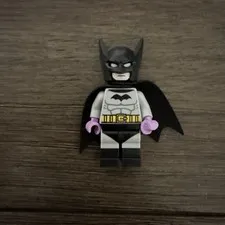 LEGO CMF DC Super Heroes Batman Minifigure - colsh10 - Set 71026