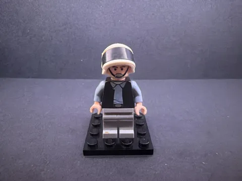 Lego Star Wars - Rebel Scout Trooper Minifigure - Plain Vest, Frown
