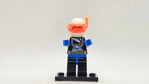 LEGO authentic Male Astronaut sp018 Classic Space astronaut Ice Planet