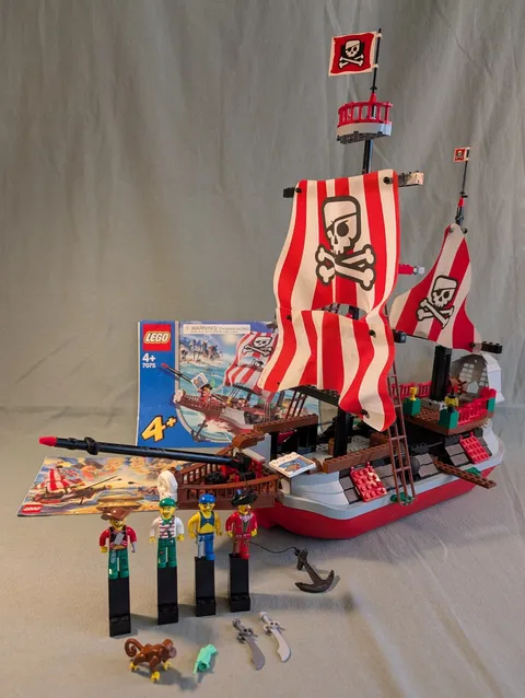 LEGO 4 Juniors: Captain Redbeard's Pirate Ship (7075) See Notes