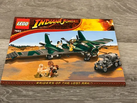 Lego Indiana Jones Fight on the Flying Wing Instruction Manual for Set 7683