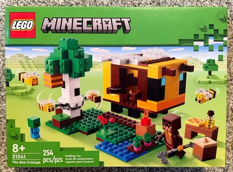 LEGO Minecraft: The Bee Cottage (21241) NEW Sealed