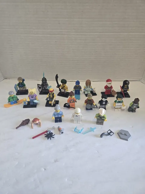 Fright Knight minifigure LEGO Minifigures 71025 And More Lot