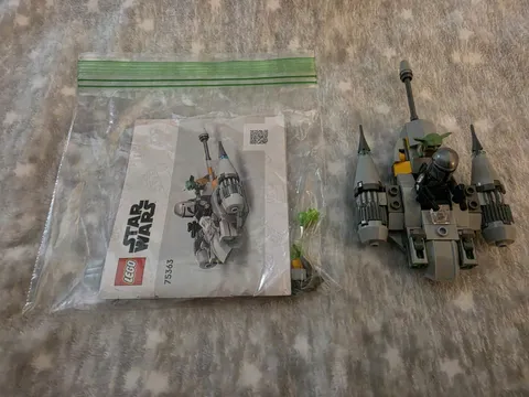 LEGO Star Wars 75363 Mandalorian N-1 Starfighter Microfighter
