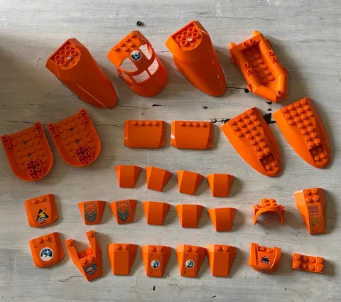 LEGO Vehicle Orange Wedge & Mudguard Parts Lot 30 pcs Arctic Fuselage Helicopter
