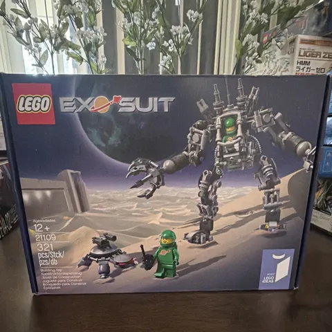 LEGO Ideas Space Exo Suit 21109 Complete Set 321 Pieces