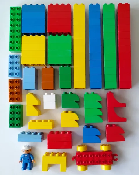 Lego DUPLO Set 5536 Complete 106-Pieces Figure Included