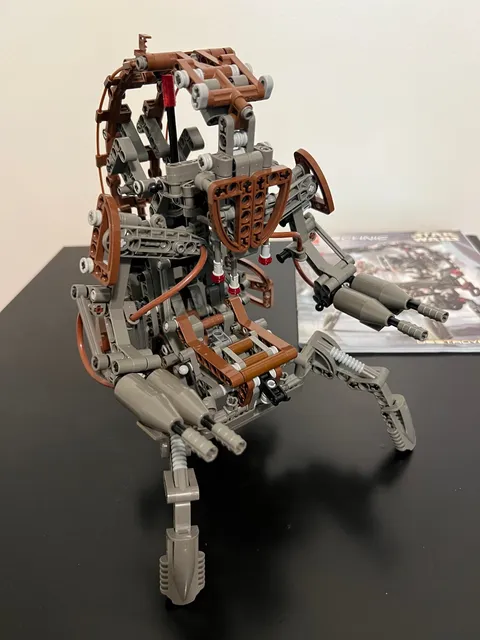 Lego 8002 Destroyer Droid (Droideka) 100% complete very good condition