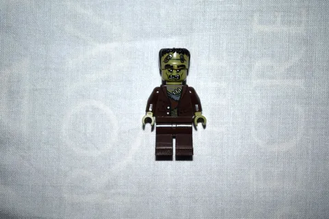 Lego Minifigure Monster (Frankenstein), Lego Monster Fighters