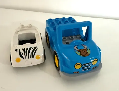 Lego DUPLO ~ Car Lot ~ Forest Park RANGER CAR 10584 & white safari zoo ~ GREAT!