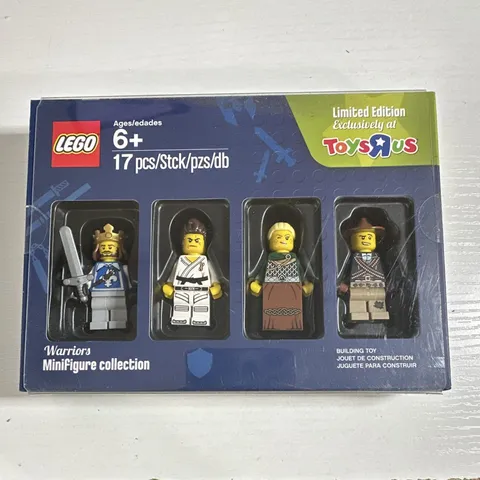 LEGO Warriors Minifigure Collection 17 pcs Limited Edition 6+ 2016 5004422