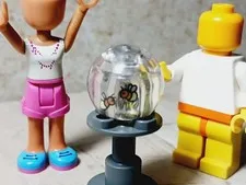 New LEGO Bee Hive Firefly Bees in Globe AWESOME Collectible Stand Protect Nature