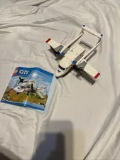 Lego - City - Ambulance Plane - #60116 - Retired