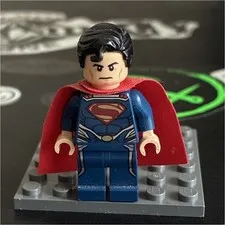 LEGO Superman Minifigure Red Cape Plastic Age 5+ Set Name Superman