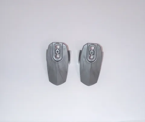 2 Lego Pearl Light Gray part 90639 Size 5 Armor Star Wars Hero Bionicle rare 