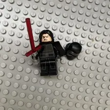 LEGO Star Wars Kylo Ren Minifigure with Helmet and Cape