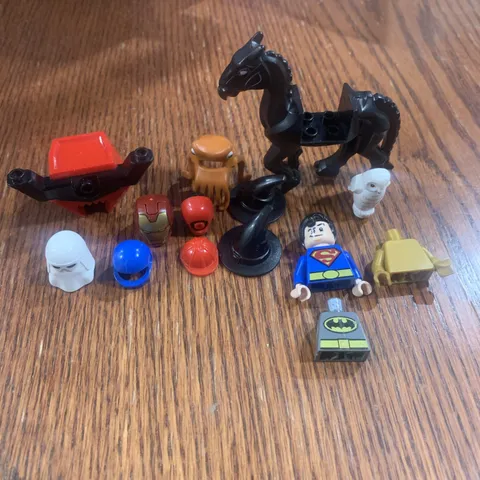 Lego Mini Figure Accessories Lot.