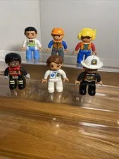 Lego Duplo Figures Doctor Construction Fire People Lot Of 6  No Duplicates