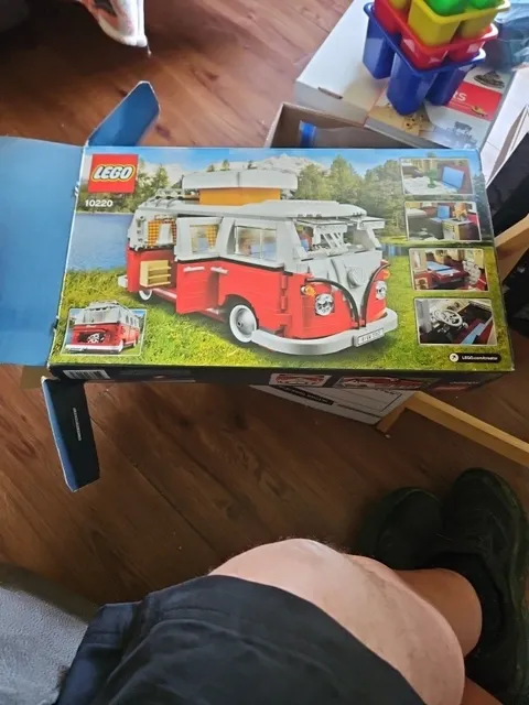 lego 10220 volkswagen camper van  complete used Missing Less Than 10 Pieces.