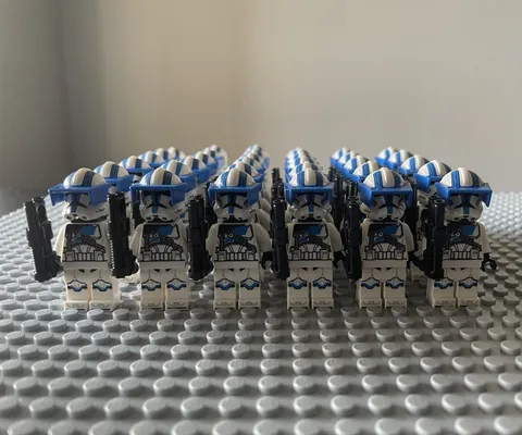 LEGO Star Wars Clone Trooper Minifigure Lot of 34 501st Heavy Troopers
