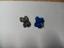 LEGO LOT 2 MINIFIGURE JET PACK STUD ON FRONT SPACE #4736 LIGHT GRAY BLUE