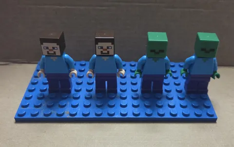 Lego Minecraft Minifigures 4 Pieces