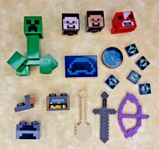 Lego Minecraft Minifigure - Walking Creeper & Mise Tiles / Tools