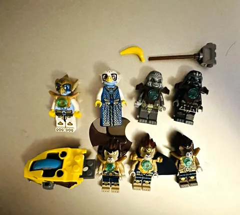 LEGO Legends of Chima Minifigure Lot w/ Masks, Accessories