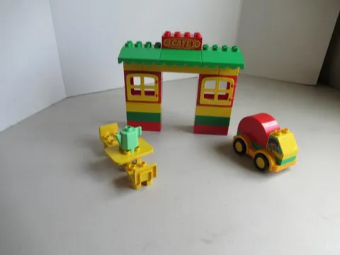 Lego Duplo Cafe Table Two Chairs Car