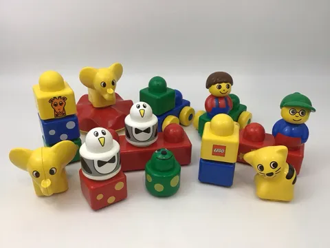 Lego Duplo Primo Lot Baby Toddler Building Blocks Shakers 20pcs