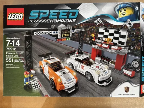 *FREE SHIPPING OFFER* LEGO SPEED CHAMPIONS 75912 Porsche 911 GT Finish Line
