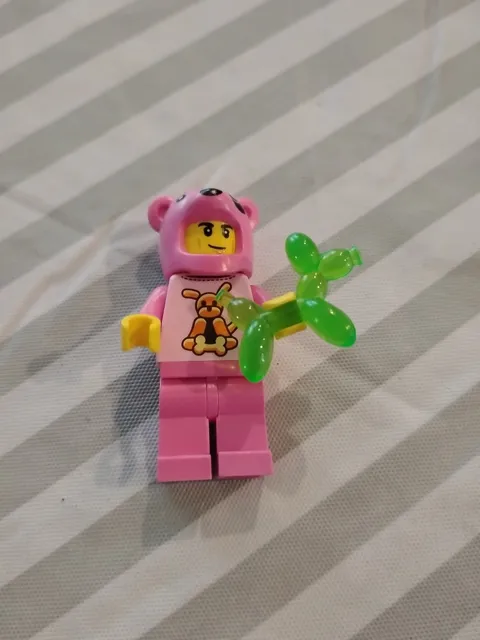 New LEGO BAM 2025 Minifigure - Balloon Dog Fan - Dark Pink Bear