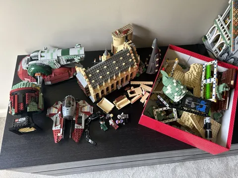 LEGO Star Wars Bulk Lot Mixed Bricks Pieces Parts Multicolor Plastic Yoda