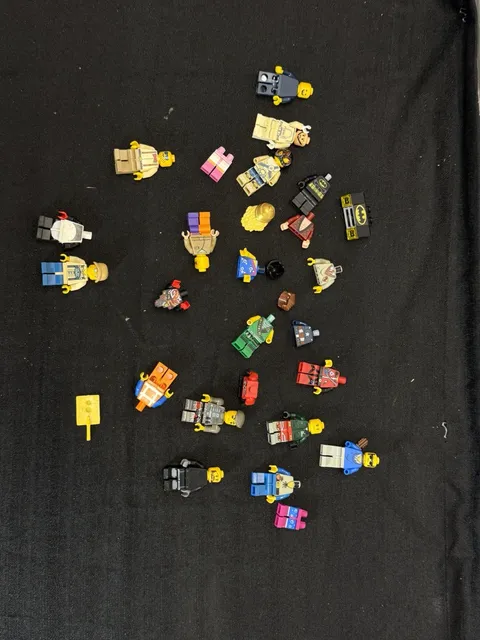  Genuine LEGO Minifigure Bulk Lot 24+ Figs Parts Pieces Ninjago Batman Marvel