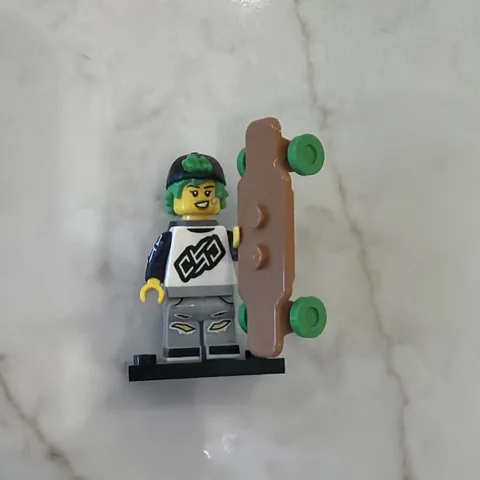 LEGO Series 27 LONGBOARDER 71048 Collectible Minifigure CMF TONY HAWK figurine 