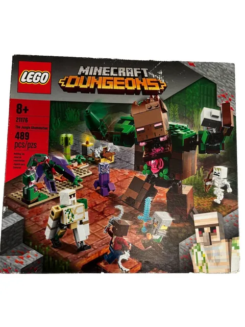 Lego Minecraft Dungeons 21176 NIB Light Box Wear
