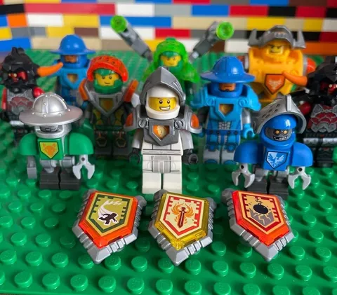 LEGO Minifigure Nexo Knights Lot Set Bulk Sale