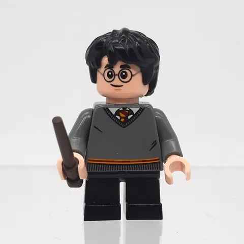 Lego Minifigure Harry Potter Hogwarts Gryffindor Sweater hp150 Retired 2018