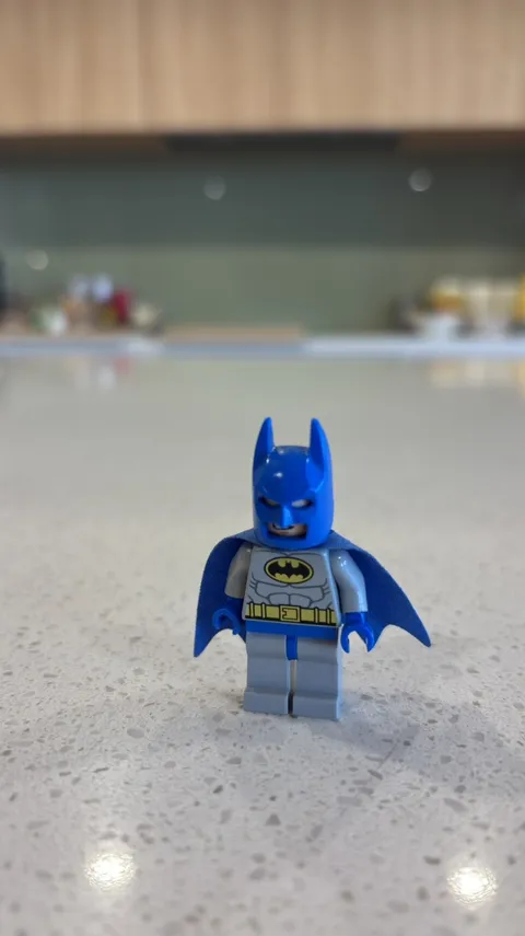 LEGO Batman DC Comics Classic Blue Minifigure SH111