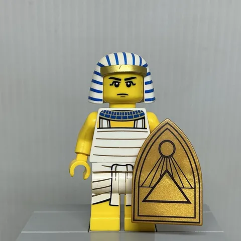 LEGO Collectible Series 13 col202 Egyptian Warrior Minifigure & Shield 71008