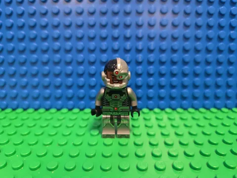 Lego Cyborg Minifigure sh0155 76028 71210 DC Super Heroes CMF Lot Rare Retired 