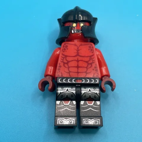 Lego Castle NEXO Knights Crust Smasher Minifigure 5004388
