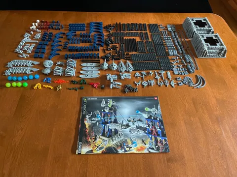 LEGO 8893 - BIONICLE LAVA CHAMBER GATE WITH INSTRUCTION MANUAL