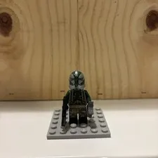 100% Real Authentic LEGO Star Wars Phase 2 Commander Gree Clone Trooper Minifig