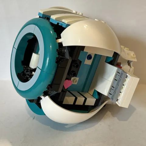LEGO The LEGO Movie 2: Sweet Mayhem's Systar Starship! (70830) Incomplete