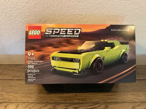 Dodge Challenger SRT Hellcat 77237