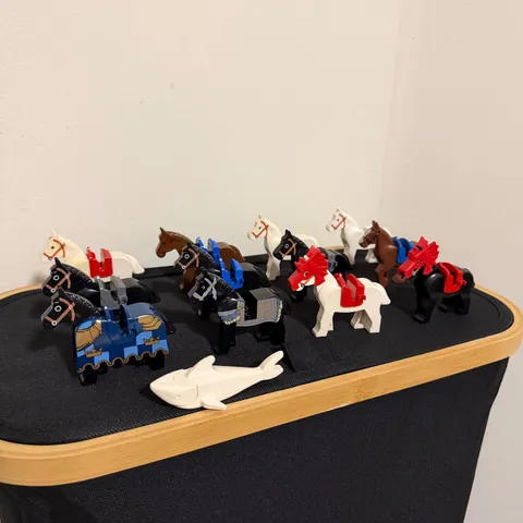Vintage Lego Castle Horse Lot Of 12 Head Armor Barting Black White Brown Animal
