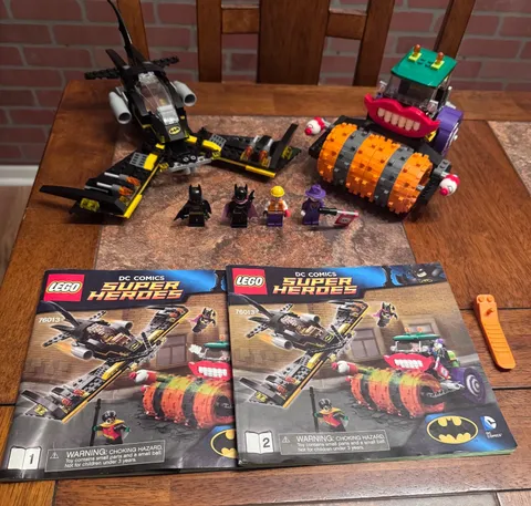 Lego 76013 DC Super Heros Batman The Joker Steam Roller not complete, in details