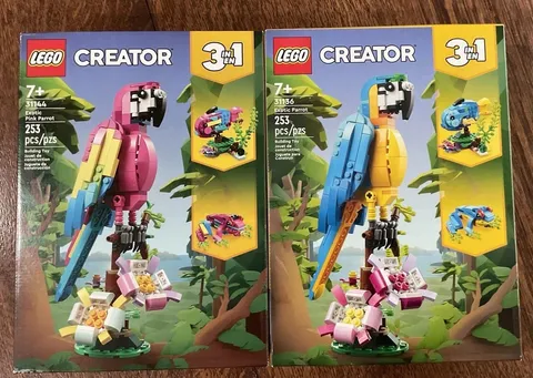 LEGO 31136 & 31144 Blue and Pink Exotic Tropical Parrots LEGO Creator 3-in-1 NEW